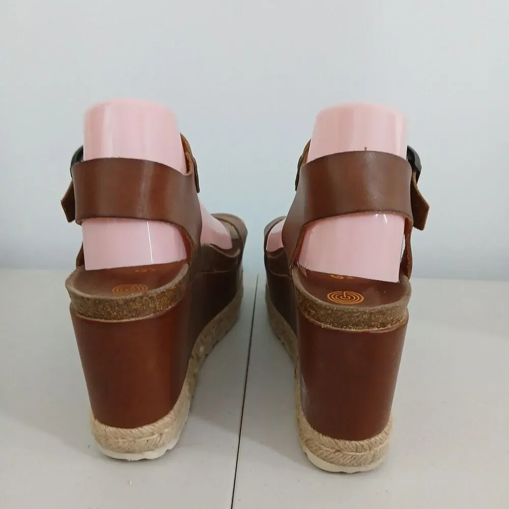 Genuins Made in Spain Leather 4